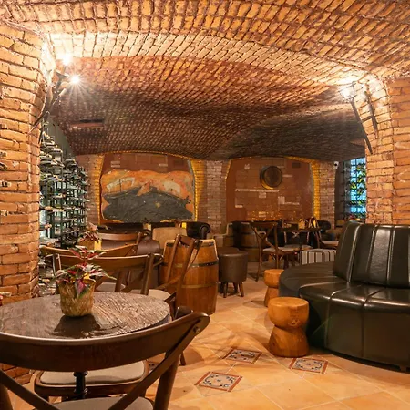 Warner Phokaia Hotel