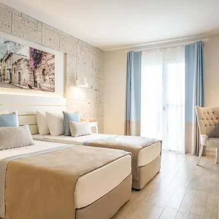 Hotel Warner Phokaia