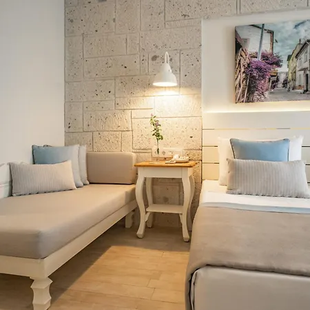 Warner Phokaia Foça