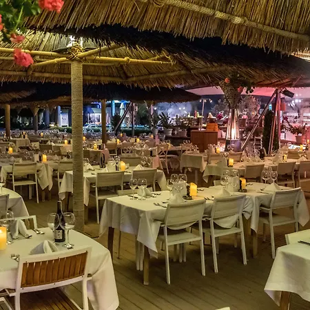 Warner Phokaia Foça