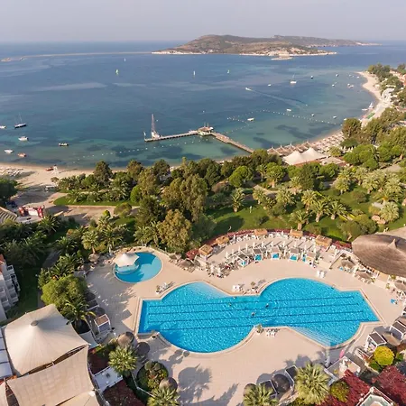 Warner Phokaia Hotel 4*