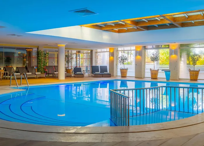 Warner Phokaia Hotel 4*