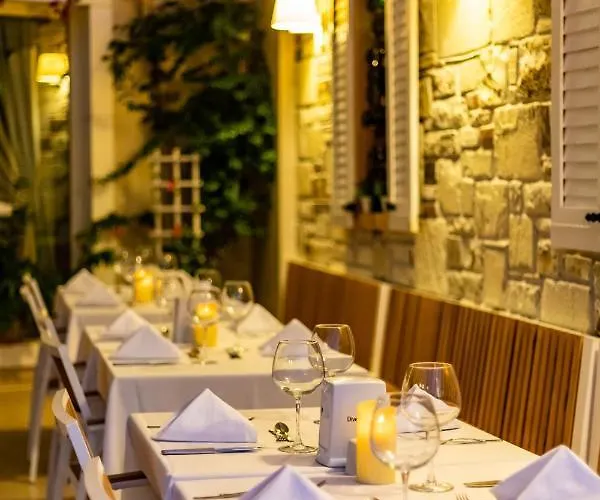 Warner Phokaia Hotel 4*