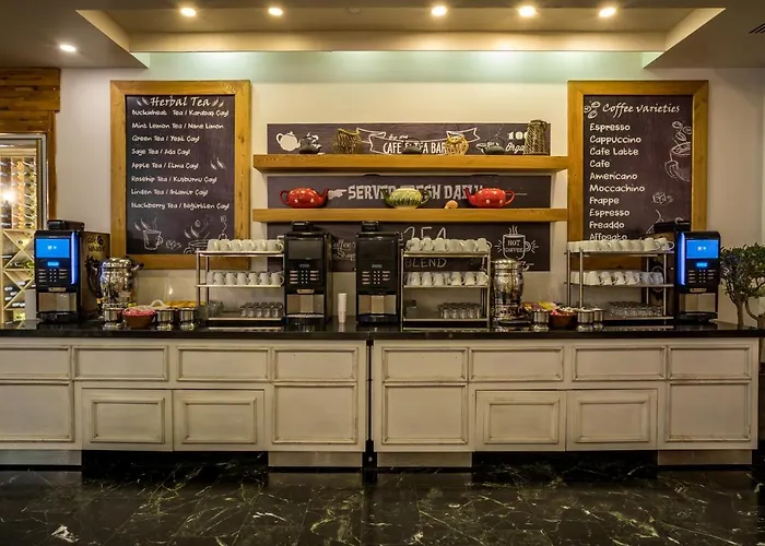 Warner Phokaia Hotel Foca