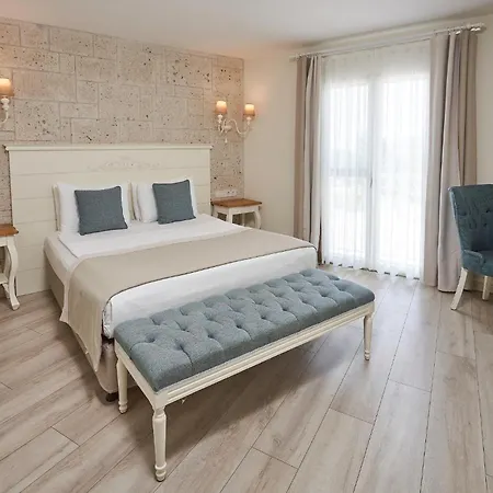 Warner Phokaia 4* Foça