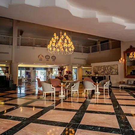 Warner Phokaia Hotel 5*