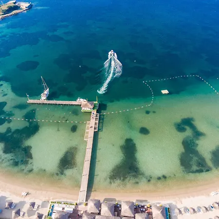 Warner Phokaia Hotel 4*