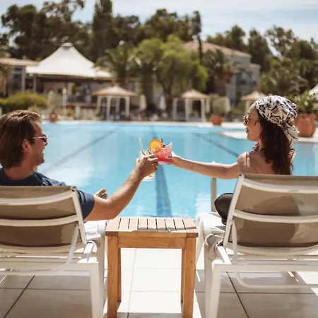 Warner Phokaia Hotel 5*