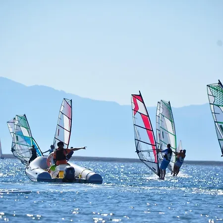 Warner Phokaia Foça