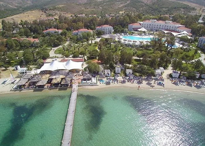 Warner Phokaia Otel 4*