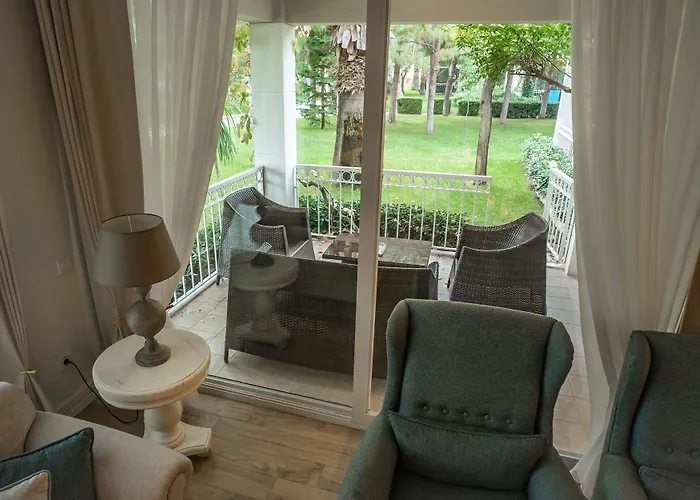 Otel Warner Phokaia 4*