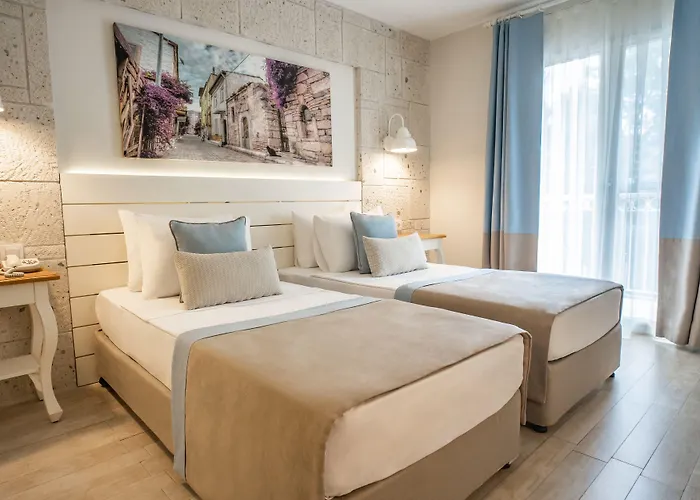 Otel Warner Phokaia 4*